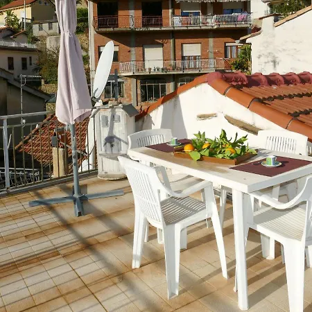 Locazione Turistica Casa Sui Tetti Apartmán *